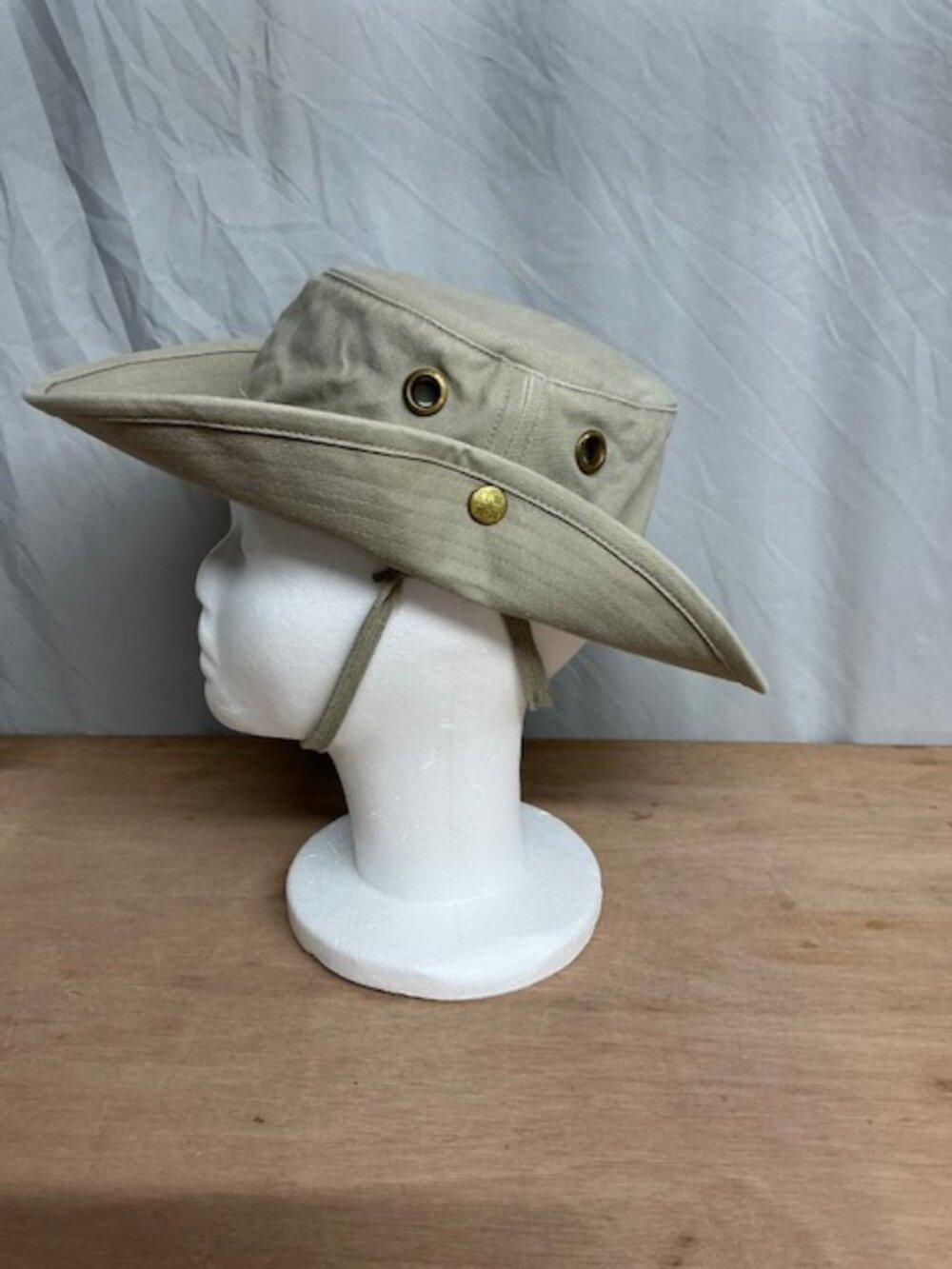 Tilley Tan  Hat – Size 7-1/8